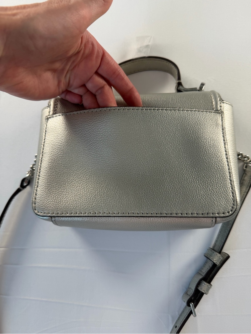 Kate Spade Metallic Silver Massie Patterson Crossbody with removable strap - Picture 5 of 10